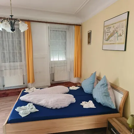 Zum Feti Und Restaurant Bed & Breakfast *