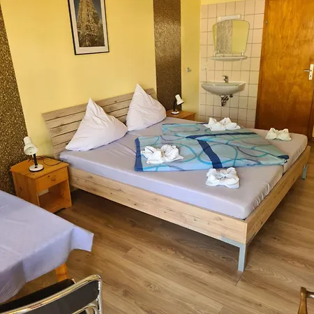 Bed & Breakfast Zum Feti Und Restaurant Ruedesheim am Rhein